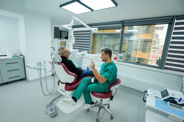 Clinică modernă pentru tratamente precise