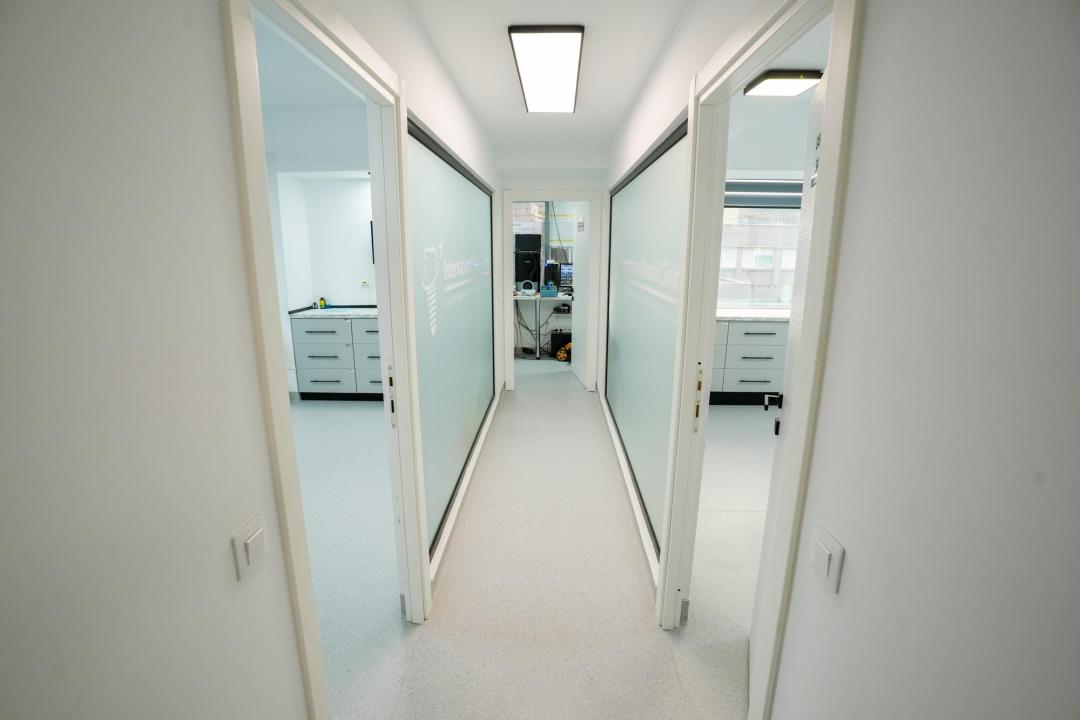 Clinică modernă pentru tratamente precise